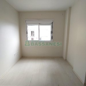 Apartamento com 95m², 3 dormitórios, 2 vagas, no bairro Medianeira em Caxias do Sul para Comprar
