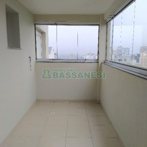 Apartamento com 95m², 3 dormitórios, 2 vagas, no bairro Medianeira em Caxias do Sul para Comprar