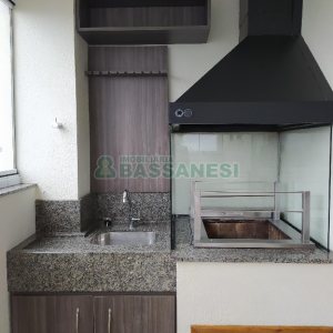 Apartamento com 95m², 3 dormitórios, 2 vagas, no bairro Medianeira em Caxias do Sul para Comprar