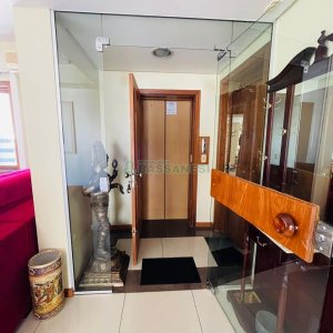 Apto Mobiliado com 262m², 3 dormitórios, 2 vagas, no bairro Centro em Caxias do Sul para Comprar