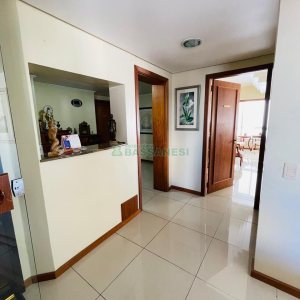 Apto Mobiliado com 262m², 3 dormitórios, 2 vagas, no bairro Centro em Caxias do Sul para Comprar