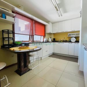 Apto Mobiliado com 262m², 3 dormitórios, 2 vagas, no bairro Centro em Caxias do Sul para Comprar