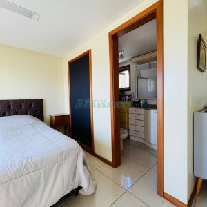 Apto Mobiliado com 262m², 3 dormitórios, 2 vagas, no bairro Centro em Caxias do Sul para Comprar