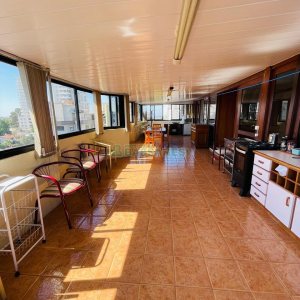 Apto Mobiliado com 262m², 3 dormitórios, 2 vagas, no bairro Centro em Caxias do Sul para Comprar