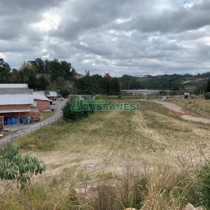 Terreno, no bairro Desvio Rizzo em Caxias do Sul para Comprar