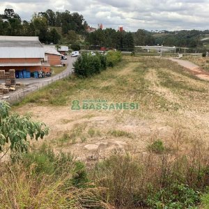 Terreno, no bairro Desvio Rizzo em Caxias do Sul para Comprar