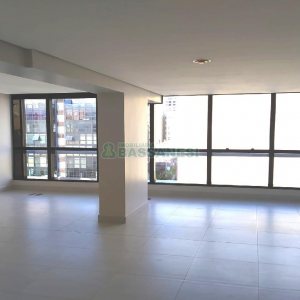 Sala com 50m², 1 vaga, no bairro Centro em Caxias do Sul para Alugar