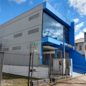 Loja com 713m², 10 vagas, no bairro Pio X em Caxias do Sul para Comprar