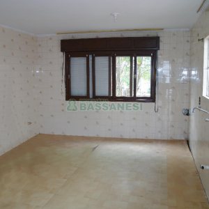 Casa com 140m², 4 dormitórios, 2 vagas, no bairro São Pelegrino em Caxias do Sul para Comprar