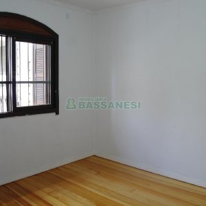 Casa com 140m², 4 dormitórios, 2 vagas, no bairro São Pelegrino em Caxias do Sul para Comprar