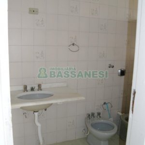 Casa com 140m², 4 dormitórios, 2 vagas, no bairro São Pelegrino em Caxias do Sul para Comprar