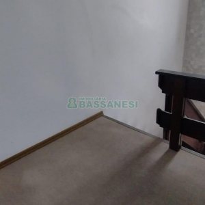 Casa com 102m², 3 dormitórios, 2 vagas, no bairro Interlagos em Caxias do Sul para Comprar