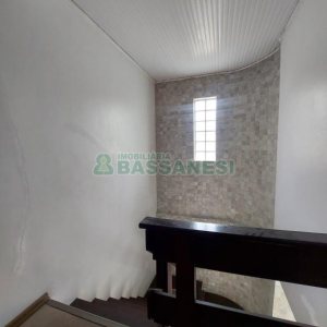 Sobrado com 102m², 3 dormitórios, 2 vagas, no bairro Interlagos em Caxias do Sul para Alugar ou Comprar