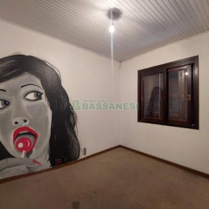 Sobrado com 102m², 3 dormitórios, 2 vagas, no bairro Interlagos em Caxias do Sul para Alugar ou Comprar