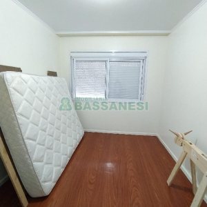 Apartamento com 85m², 3 dormitórios, 1 vaga, no bairro Sagrada Família em Caxias do Sul para Comprar