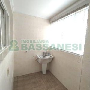 Apartamento com 85m², 3 dormitórios, 1 vaga, no bairro Sagrada Família em Caxias do Sul para Comprar