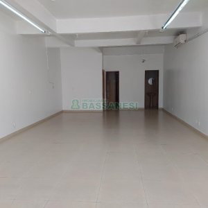 Loja com 80m², no bairro Pio X em Caxias do Sul para Alugar