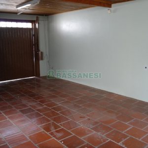 Casa com 113m², 3 dormitórios, 2 vagas, no bairro Exposição em Caxias do Sul para Alugar