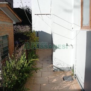 Casa com 113m², 3 dormitórios, 2 vagas, no bairro Exposição em Caxias do Sul para Alugar
