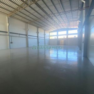 Pavilhão com 600m², no bairro Bela Vista em Caxias do Sul para Alugar