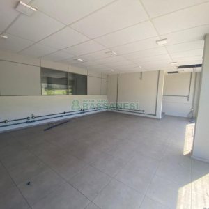Pavilhão com 600m², no bairro Bela Vista em Caxias do Sul para Alugar