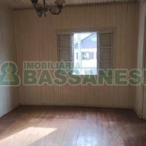 Casa com 106m², 3 dormitórios, 3 vagas, no bairro Sagrada Família em Caxias do Sul para Comprar