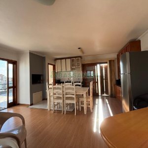 Apto Mobiliado com 184m², 3 dormitórios, 2 vagas, no bairro São Pelegrino em Caxias do Sul para Alugar