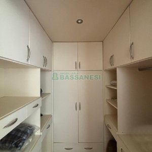 Apto Mobiliado com 184m², 3 dormitórios, 2 vagas, no bairro São Pelegrino em Caxias do Sul para Alugar