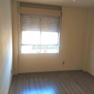Apartamento com 95m², 2 dormitórios, 1 vaga, no bairro Lourdes em Caxias do Sul para Alugar