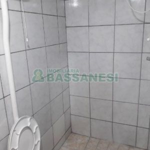 Casa com 80m², 2 dormitórios, 1 vaga, no bairro Planalto em Caxias do Sul para Comprar