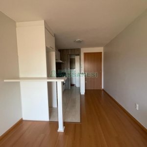 Apartamento com 52m², 2 dormitórios, 1 vaga, no bairro Desvio Rizzo em Caxias do Sul para Alugar