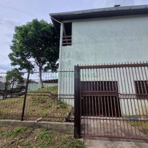 Casa com 130m², 3 dormitórios, 2 vagas, no bairro Santa Lúcia em Caxias do Sul para Alugar