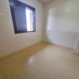 Casa com 130m², 3 dormitórios, 2 vagas, no bairro Santa Lúcia em Caxias do Sul para Alugar