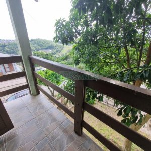 Casa com 130m², 3 dormitórios, 2 vagas, no bairro Santa Lúcia em Caxias do Sul para Alugar