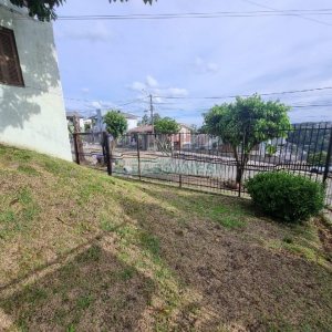 Casa com 130m², 3 dormitórios, 2 vagas, no bairro Santa Lúcia em Caxias do Sul para Alugar