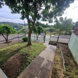 Casa com 130m², 3 dormitórios, 2 vagas, no bairro Santa Lúcia em Caxias do Sul para Alugar
