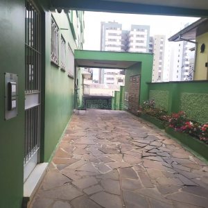 Apto Mobiliado com 70m², 1 dormitório, 1 vaga, no bairro Centro em Caxias do Sul para Alugar