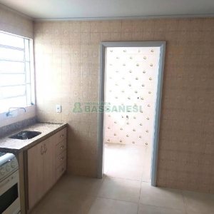Apto Mobiliado com 70m², 1 dormitório, 1 vaga, no bairro Centro em Caxias do Sul para Alugar