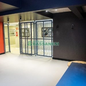 Apto Mobiliado com 45m², 1 dormitório, 1 vaga, no bairro Lourdes em Caxias do Sul para Alugar