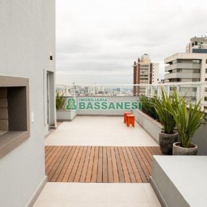 Apto Mobiliado com 45m², 1 dormitório, 1 vaga, no bairro Lourdes em Caxias do Sul para Alugar