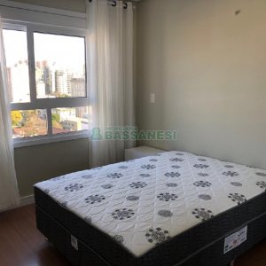 Apto Mobiliado com 45m², 1 dormitório, 1 vaga, no bairro Lourdes em Caxias do Sul para Alugar