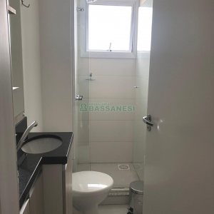 Apto Mobiliado com 45m², 1 dormitório, 1 vaga, no bairro Lourdes em Caxias do Sul para Alugar