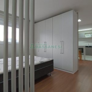 Apto Mobiliado com 45m², 1 dormitório, 1 vaga, no bairro Lourdes em Caxias do Sul para Alugar