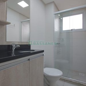 Apto Mobiliado com 45m², 1 dormitório, 1 vaga, no bairro Lourdes em Caxias do Sul para Alugar