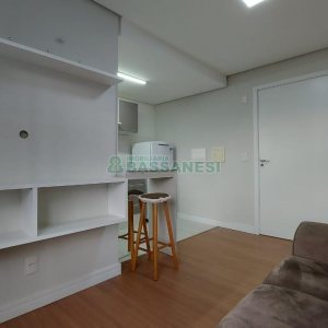 Apto Mobiliado com 45m², 1 dormitório, 1 vaga, no bairro Lourdes em Caxias do Sul para Alugar