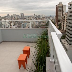 Apto Mobiliado com 45m², 1 dormitório, 1 vaga, no bairro Lourdes em Caxias do Sul para Alugar
