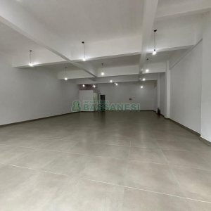 Loja com 127m², 1 vaga, no bairro São Pelegrino em Caxias do Sul para Alugar