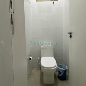 Loja com 127m², 1 vaga, no bairro São Pelegrino em Caxias do Sul para Alugar