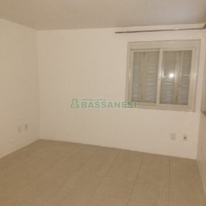 Casa com 200m², 3 dormitórios, 2 vagas, no bairro Colina Sorriso em Caxias do Sul para Comprar