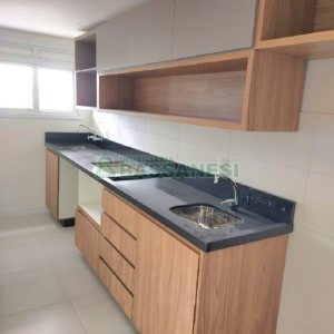 Apartamento com 41m², 1 dormitório, 1 vaga, no bairro Lourdes em Caxias do Sul para Comprar
